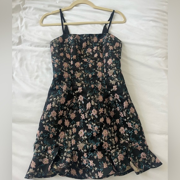 superdown Macey dress - Picture 2 of 3